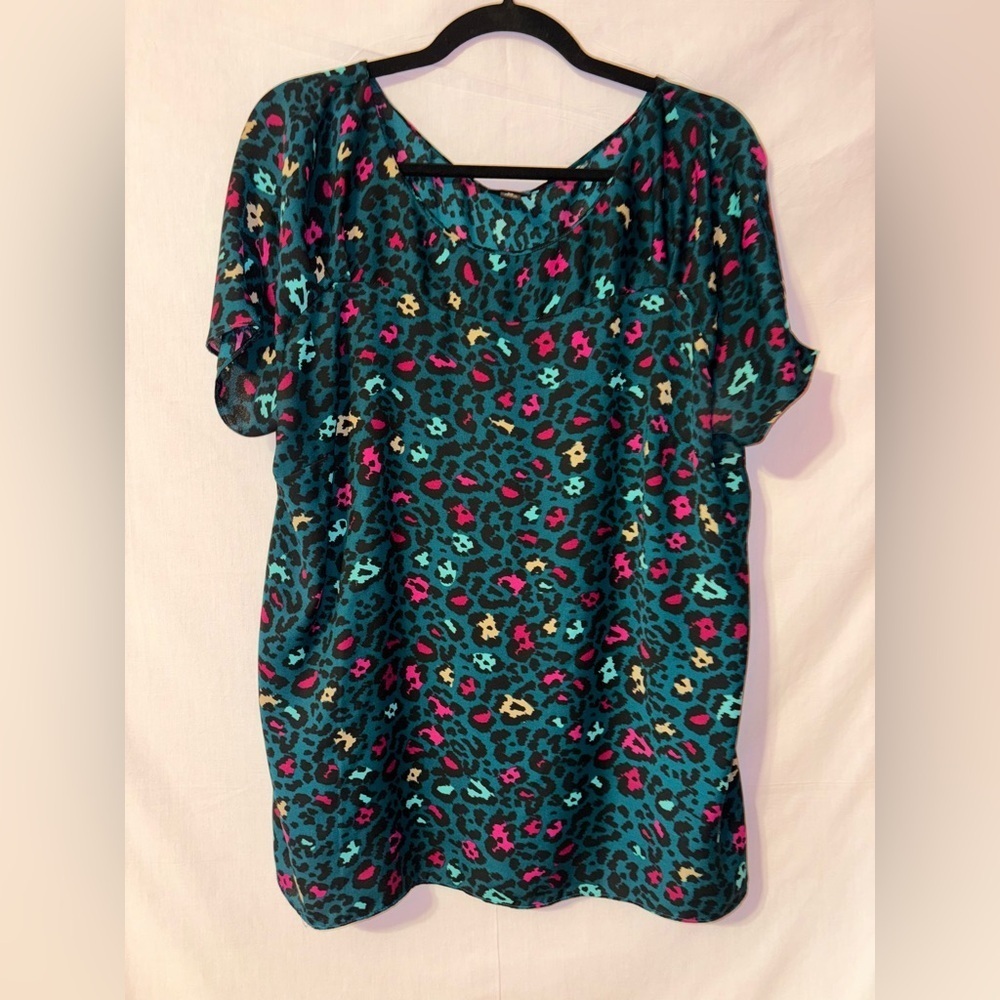 Worthington Teal and Pink Leopard Print Blouse